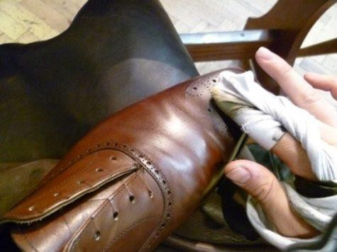 Cách bảo quản giày da nam: Bí quyết làm cho giày cũ cũng phải mới