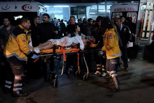Thổ Nhĩ Kỳ: Nổ bom kép gần sân vận động giết 27 cảnh sát