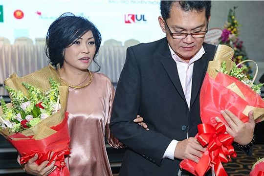 Phương Thanh 2 năm trở lại với điện ảnh, NSƯT Hữu Châu lần đầu giả gái