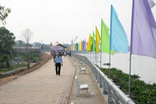 TP.HCM cấp bách xây 25 công trình kè chống sạt lở bờ sông