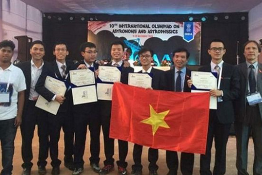 Học sinh Việt Nam lần đầu giành huy chương về thiên văn học