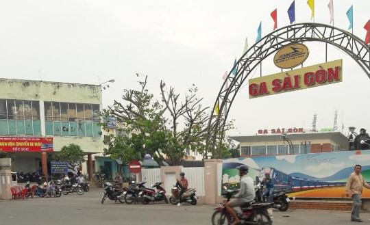 'Cò' vé tàu tết hoạt động rầm rộ tại Ga Sài Gòn