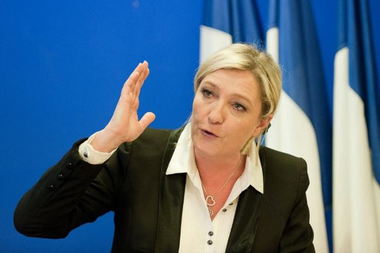 Bà Le Pen sẽ bỏ đồng euro nếu thành tổng thống Pháp