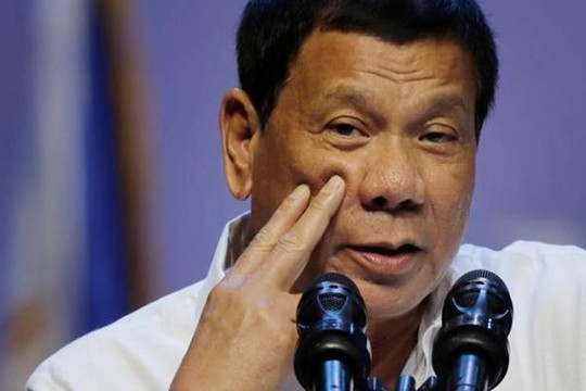 Tổng thống Duterte đòi ban bố thiết quân luật khắp Philippines