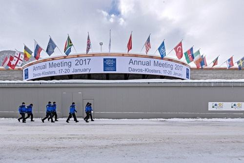 Thủ tướng đến Davos dự Hội nghị thường niên Diễn đàn Kinh tế Thế giới 2017