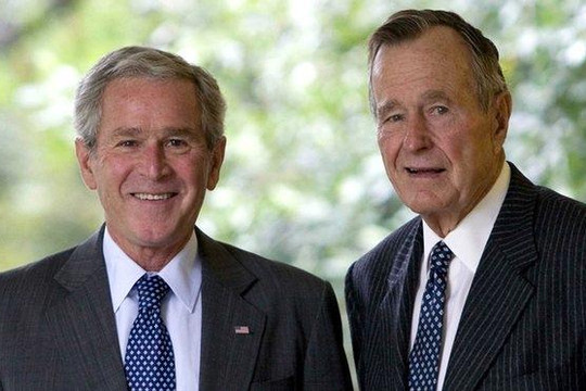 Cựu Tổng thống Bush 'cha' hồi phục sau ca khó thở