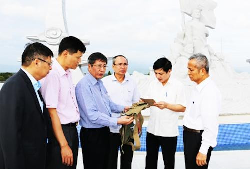 Nghiệm thu cụm tượng đài chiến sĩ Gạc Ma trên bán đảo Cam Ranh