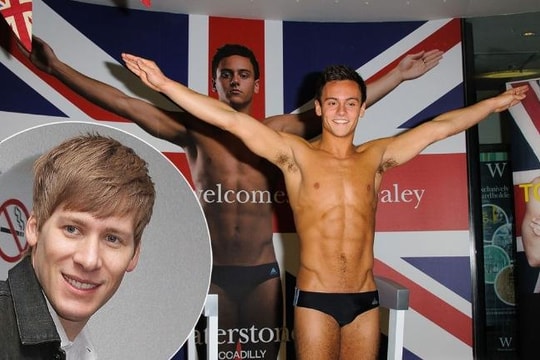 'Thần đồng nhảy cầu' Tom Daley thừa nhận gửi clip sex cho người khác sau khi đính hôn với Dustin