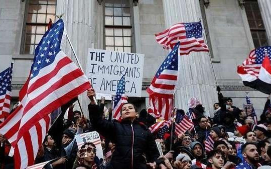 Tòa Phúc thẩm Mỹ bác yêu cầu khôi phục lệnh cấm nhập cư