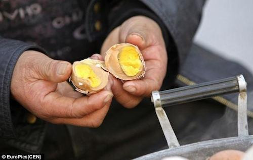 Trứng luộc nước tiểu bé trai, di sản văn hóa Trung Quốc?