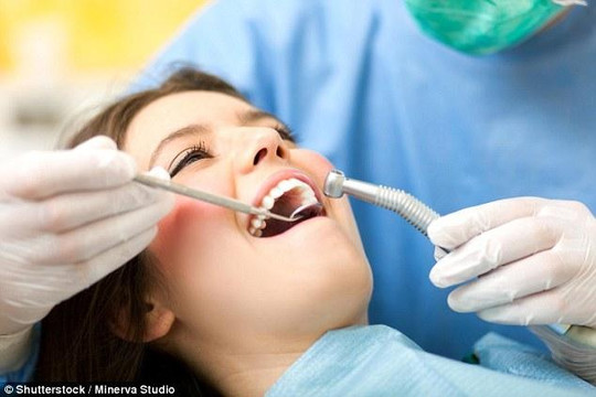 Chữa răng sâu không cần khoan và gây tê