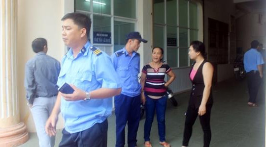 Đà Nẵng:  Ban quản lý các chợ quận Liên Chiểu lộng hành như một băng bảo kê