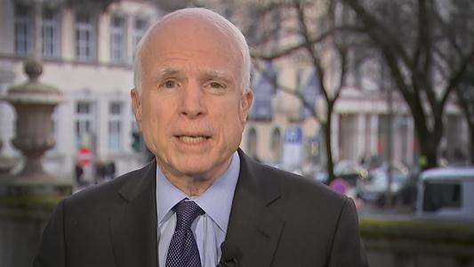 Thượng nghị sĩ John McCain: 'Ông Trump hành động như nhà độc tài'