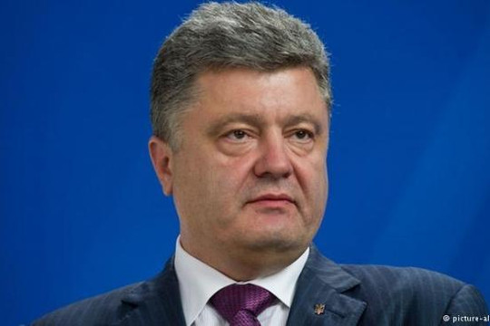 Tổng thống Poroshenko lo Nga 'đánh úp' Ukraine