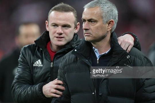 Mourinho đặt dấu chấm hết cho Wayne Rooney ở Nhà hát của những giấc mơ