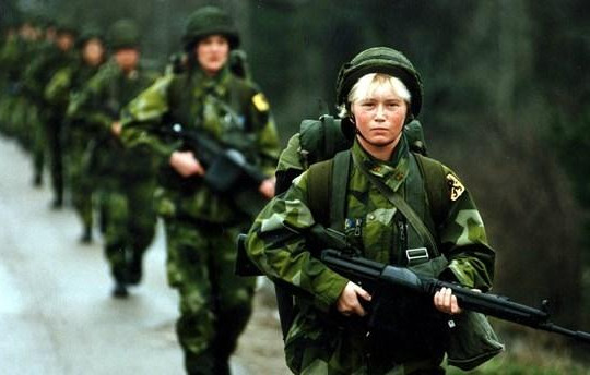 Sợ Nga, Thụy Điển bắt cả nam lẫn nữ đi nghĩa vụ quân sự