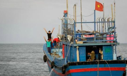 Trung Quốc mạnh tay ở Biển Đông, ngư dân Việt liều mình sang Úc đánh bắt 