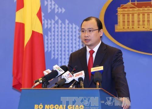 Phản đối Trung Quốc tổ chức tuyến du lịch trái phép đến Hoàng Sa