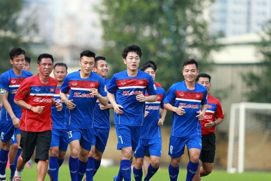 Chùm ảnh đội tuyển Việt Nam tập luyện trước trận đấu giao hữu với Đài Bắc Trung Hoa 
