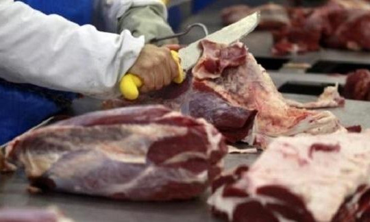 Cục Thú ý đề nghị tạm ngừng nhập khẩu thịt từ Brazil