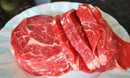 Chính thức ngừng nhập khẩu thịt từ 21 nhà máy của Brazil
