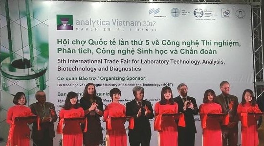 Tiếp cận những công nghệ tiên tiến thế giới tại Analytica Vietnam 2017