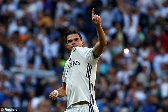 'Máy chém' Pepe lập siêu phẩm, Real vẫn bị Atletico Madrid cầm hoà