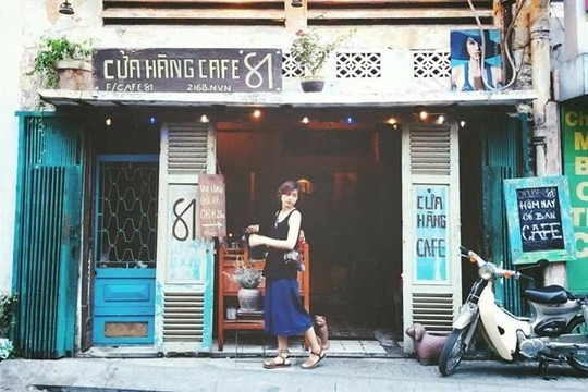 Những quán cà phê mang phong cách hoài cổ, gợi nhớ về Sài Gòn và Hà Nội xưa