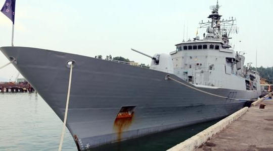 Chiến hạm Hải quân Hoàng gia New Zealand thăm Đà Nẵng