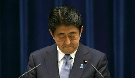 Thủ tướng Nhật Shinzo Abe chia buồn với gia đình bé Nhật Linh