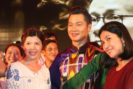 Khi bài 'Nối vòng tay lớn' được vang tại đêm nhạc Trịnh Công Sơn ở Huế 
