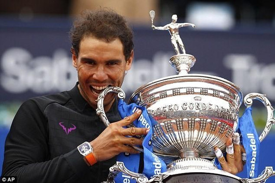 Nadal ghi tên mình vào lịch sử Barcelona Open