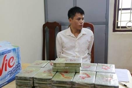 Lạng Sơn: Bắt giữ thanh niên vận chuyển 42 bánh heroin