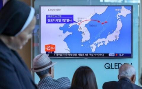 Triều Tiên phóng tên lửa - phép thử với tân Tổng thống Hàn Quốc?