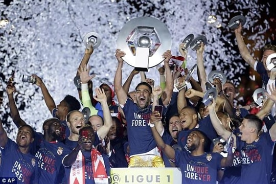 Monaco truất ngôi PSG, vô địch Pháp