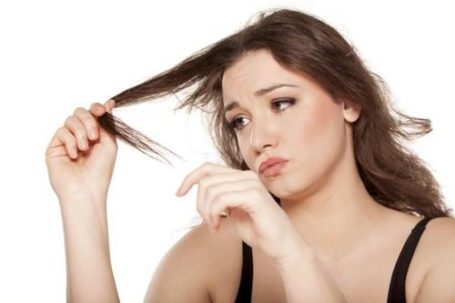  9 lý do khiến tóc gãy rụng và xấu đi nhanh chóng