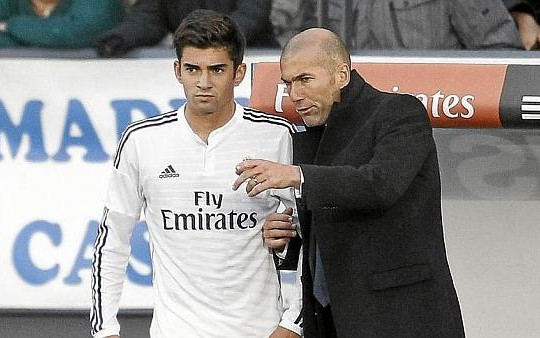 HLV Zidane gây sốc khi điền tên con trai vào đội hình Real trong trận CK Champions League