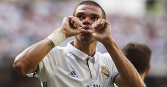 Pepe là người đầu tiên rời Real sau khi đoạt cup Champions League