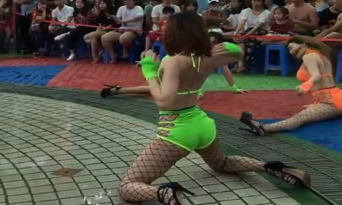 Công viên văn hóa Đầm Sen phản hồi về vụ nhảy sexy gây phản cảm