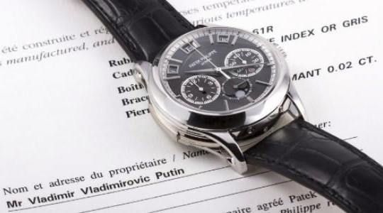 Sắp bán đấu giá chiếc đồng hồ Patek Philippe 'nghi' của Tổng thống Putin