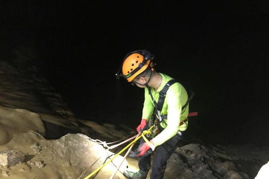 Lắp thang trong hang Sơn Đoòng ảnh hưởng không đáng kể và đảm bảo an toàn