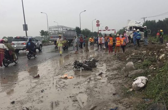 TP.HCM: Tai nạn giao thông, 2 người thiệt mạng tại cầu Phú Mỹ