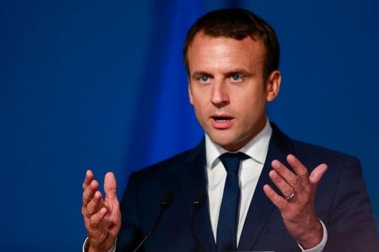 Tổng thống Pháp Macron cứng rắn chứng tỏ mình là sếp, loại bỏ mọi nguồn tai tiếng