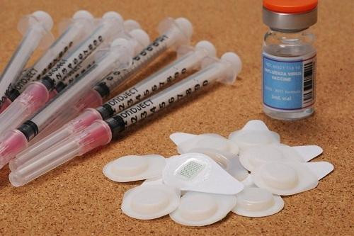 Miếng dán vắc xin thẩm thấu thay thế cho tiêm ngừa cúm bằng kim tiêm
