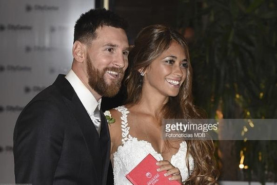 Hé lộ lý do khiến Messi không mời huyền thoại Maradona dự đám cưới