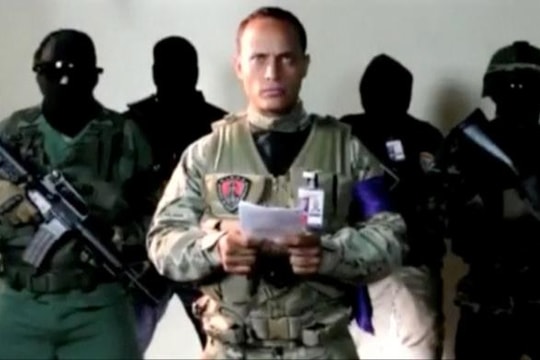 Phi công cướp trực thăng lại kêu gọi lật đổ chính quyền Venezuela