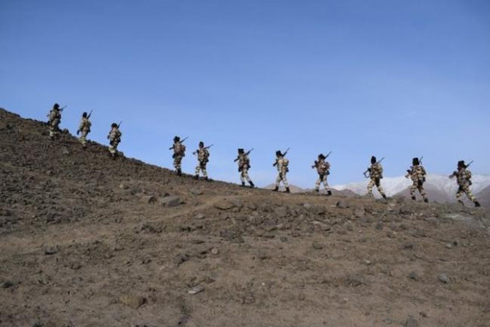 Ấn Độ điều thêm 2.500 lính áp sát biên giới Trung - Ấn