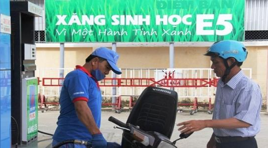 Thứ trưởng Công thương: Sẽ xem xét điều chỉnh thuế xăng E5 