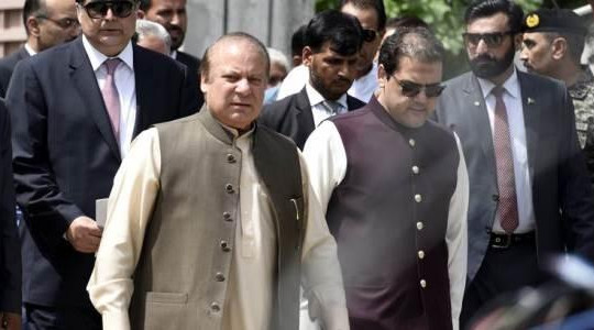 Pakistan trước nguy cơ khủng hoảng chính trị khi Thủ tướng Sharif bị tòa án chất vấn