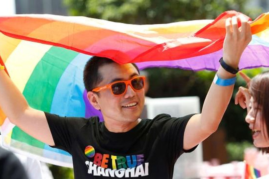 'Thẳng tay' cấm chiếu phim ảnh LGBT trực tuyến, Trung Quốc khiến cư dân mạng phẫn nộ 